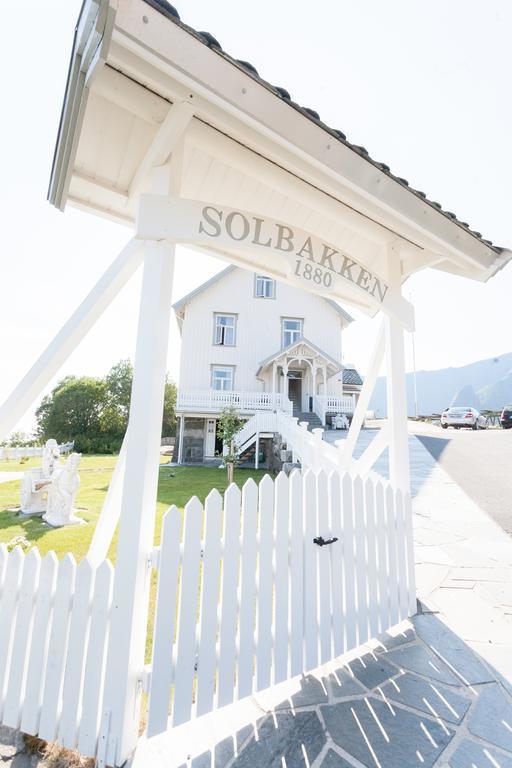 Sakrisøy Gjestegård - Solbakken Anno 1880